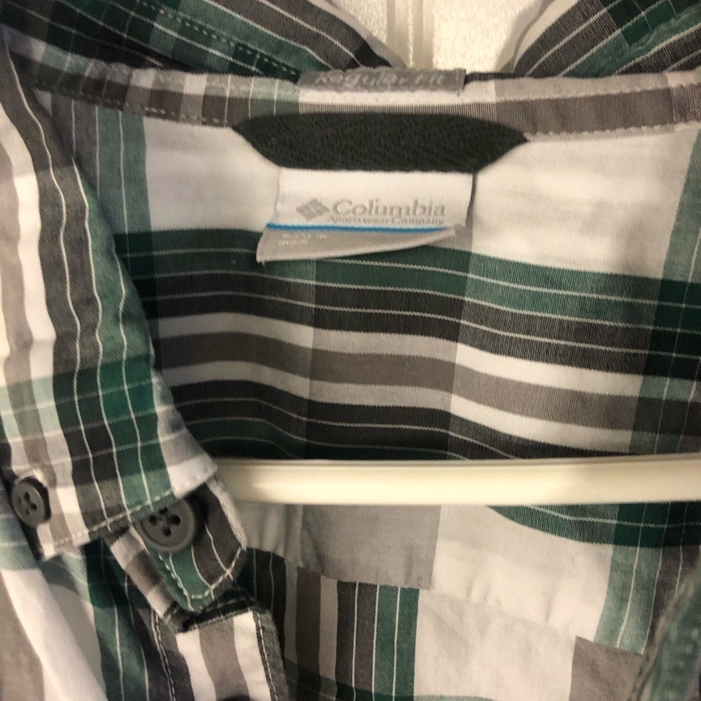 Columbia Men's Green and Gray Plaid Button Down Shirt Short Sleeve XL - Picture 4 of 5